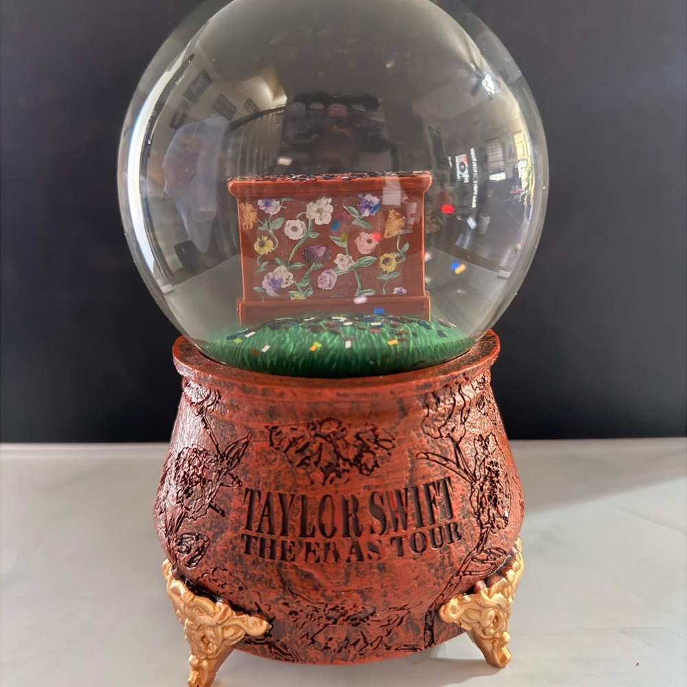 Taylor Swift The Eras Tour Floral Snow Globe - Brown and Gold